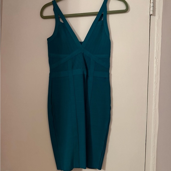 Guess Dresses & Skirts - Guess Teal Bandage Bodycon Dress — Size Small